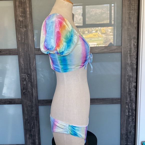 Quint Soul two piece bikini bathing suit w bolero style top tie closure. Medium - Picture 7 of 17